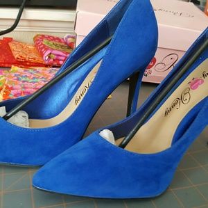 Penny Loves Kenny blue suede pumps